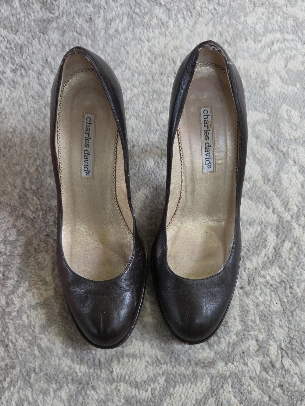 Charles David Dark Brown Leather Round-Toe Pumps